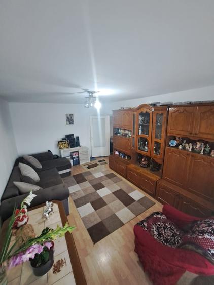 Apartament 3 camere decomandate 2 balcoane - 1