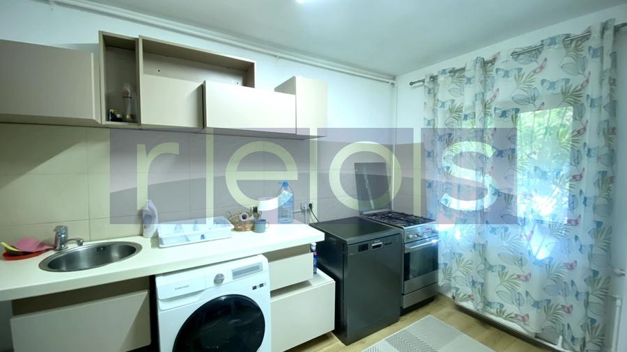 Apartament cu 2 camere decomandat în Drumul Sării