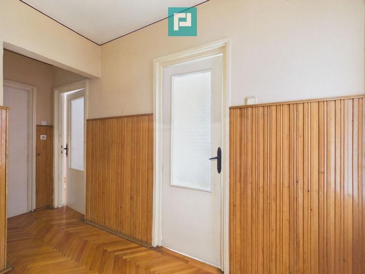 Apartament cu 3 camere decomandat în Rogerius