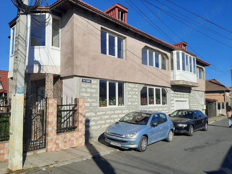 Casă cu 5 camere în Năvodari