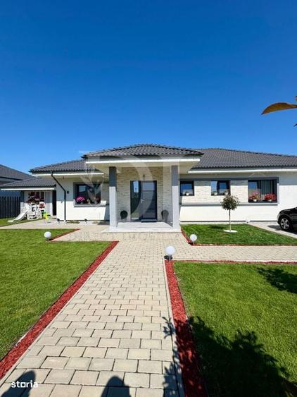Casă cu 4 camere în Juc-Herghelie