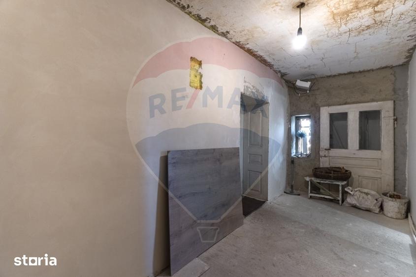 Casă cu 3 camere cu Teren 609 Mp în Părău