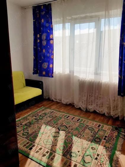 Apartament cu 4 camere decomandat în Aurel Vlaicu