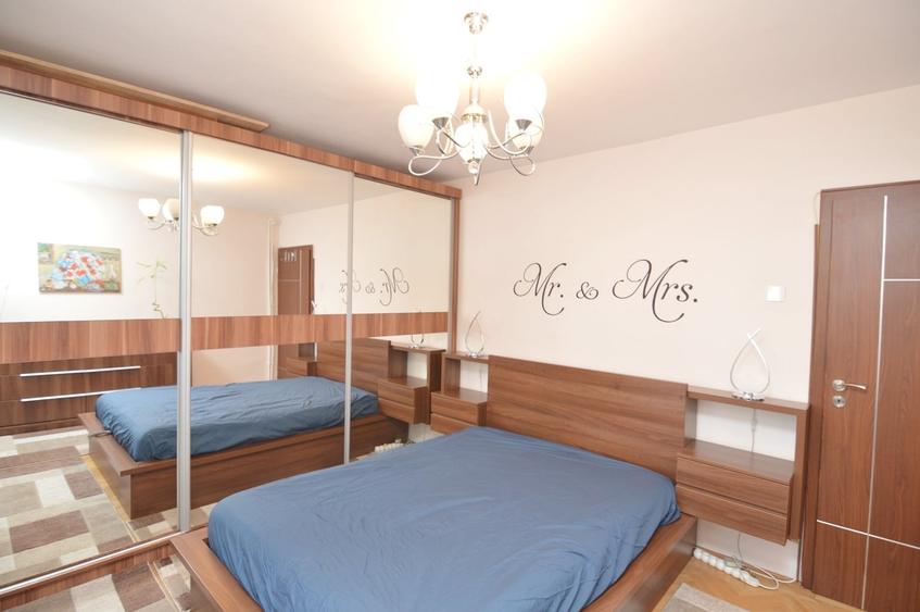 Apartament cu 3 camere decomandat în Brâncoveanu