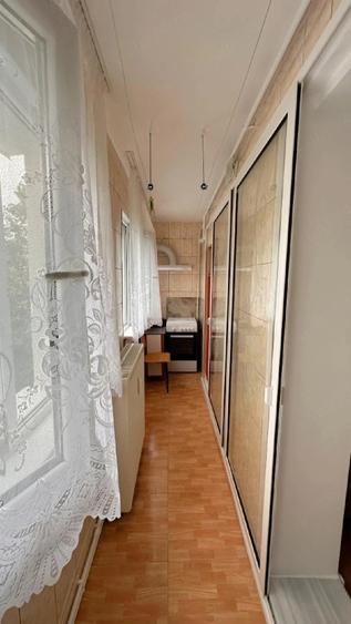 Apartament cu 2 camere decomandat în Micro 20