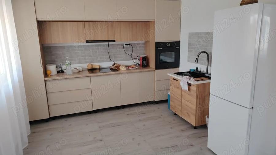 Casă cu 3 camere în Pecineaga