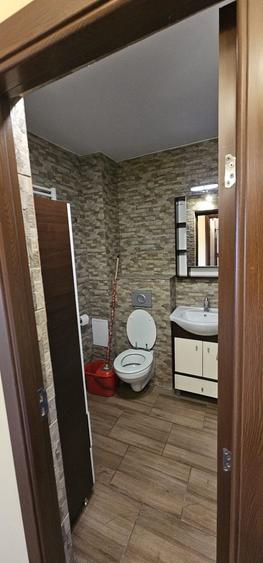 Inchiriez apartament de 50m2 zona burdujeni. - 5