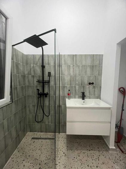 Apartament cu 3 camere decomandat în Semicentral