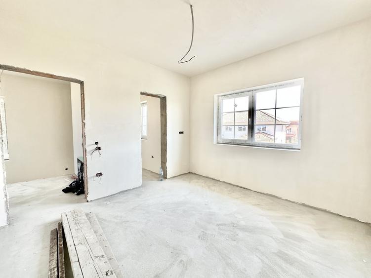 Duplex cu 3 camere cu Canalizare în Moșnița Nouă