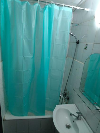 Apartament cu 2 camere semidecomandat în Piscoiu