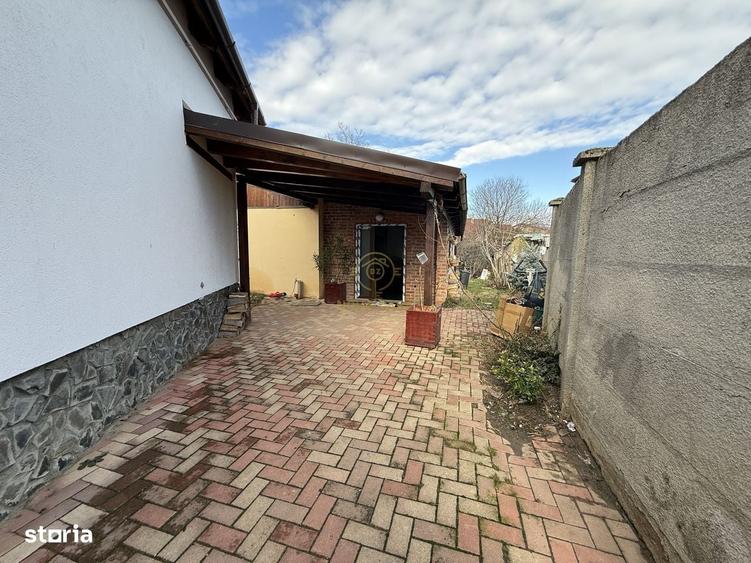 Casă cu 4 camere în Titulescu