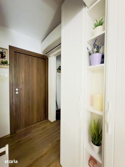Apartament cu 3 camere decomandat în Est