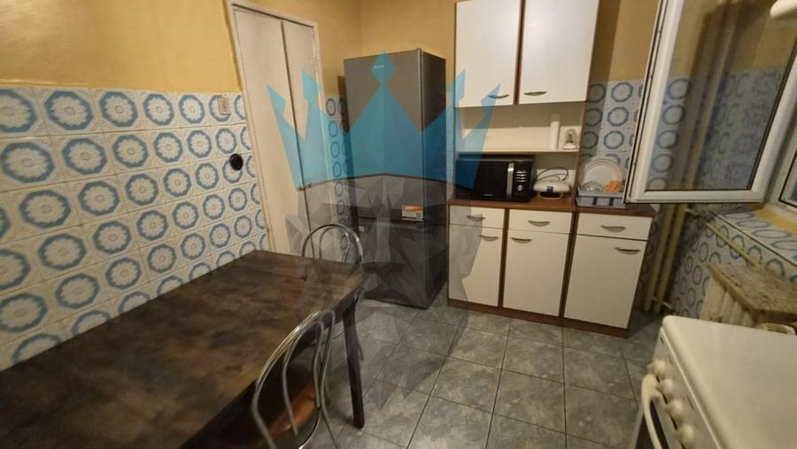 Apartament cu 3 camere decomandat, mobilat în Lujerului