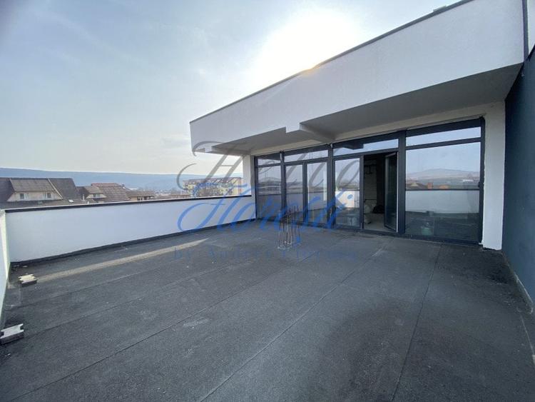 Spațiu comercial, de 400 mp, în Gilău