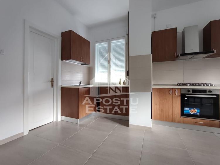 Apartament cu 5 camere circular, mobilat în Ultracentral