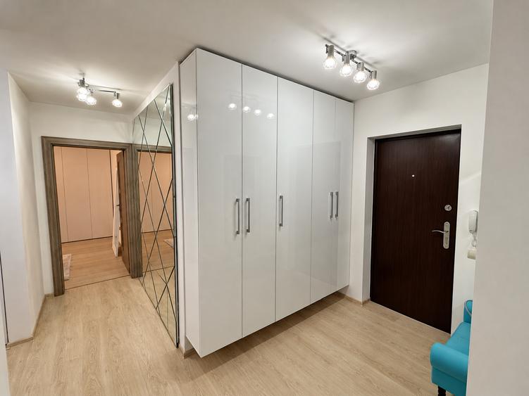 Apartament cu 2 camere decomandat în Dumbrăvița