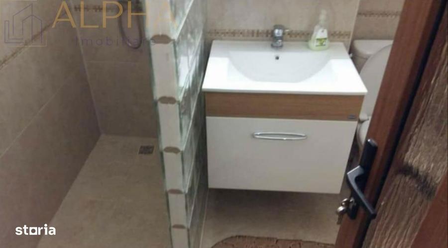 Apartament cu 3 camere în Decebal