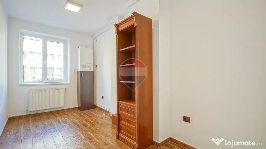 Spațiu comercial, de 55 mp, în Centrul Civic