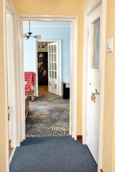 Apartament cu 2 camere semidecomandat în Micro 19