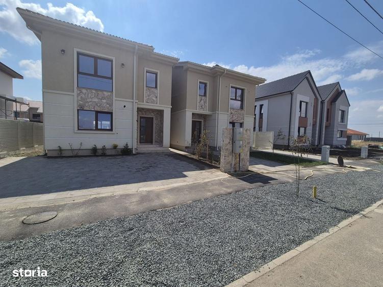 Casă cu 4 camere cu Teren 350 Mp în Central