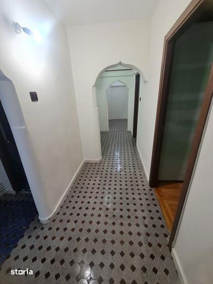 Apartament cu 4 camere decomandat în Țiglina 1