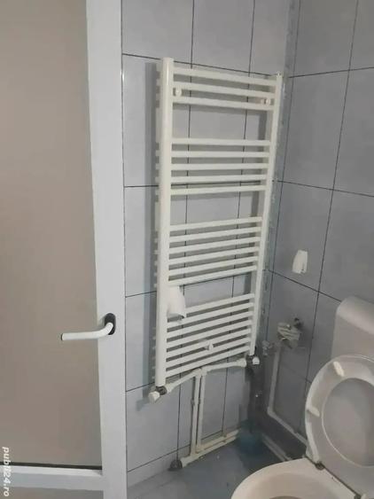 Apartament cu 3 camere decomandat în Sud