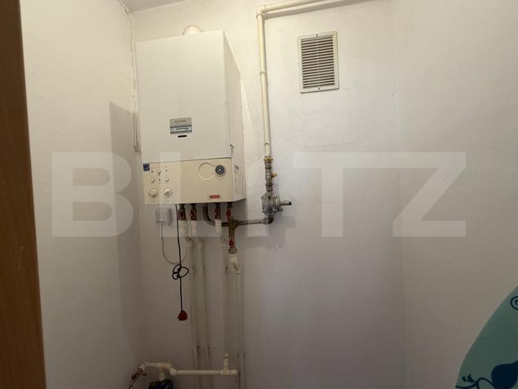 Apartament cu 3 camere decomandat, mobilat în Central