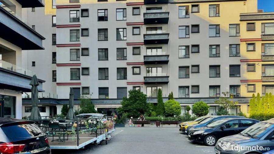 Spațiu comercial, de 32 mp, în Central