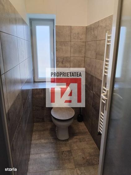 Casă cu 4 camere cu Teren 200 Mp în Central