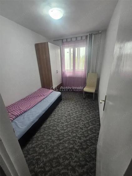 Apartament cu 3 camere decomandat în P-ța Gării
