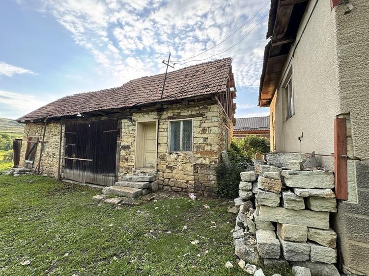 Casă cu 2 camere în Cornești