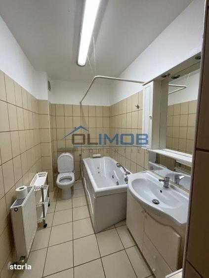 Casă cu 4 camere cu Teren 380 Mp în Central