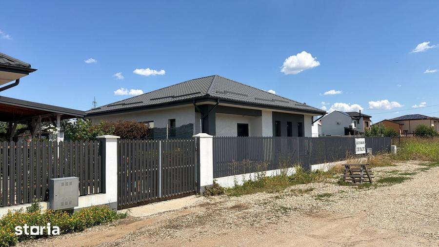 Casă cu 5 camere cu Teren 300 Mp în Central