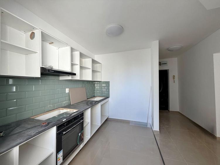 Apartament cu 3 camere decomandat în Doamna Ghica