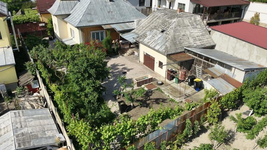 Casă cu 4 camere în Central