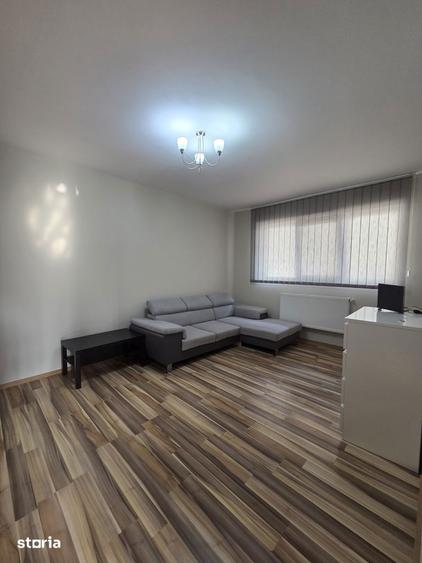 Apartament cu 2 camere decomandat în Ipotești