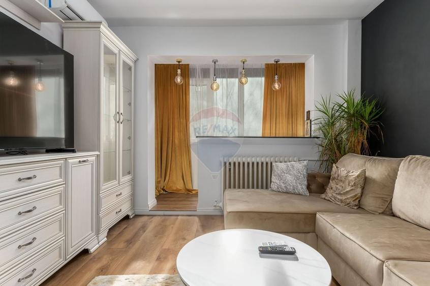 Apartament cu 2 camere semidecomandat, mobilat în Pantelimon