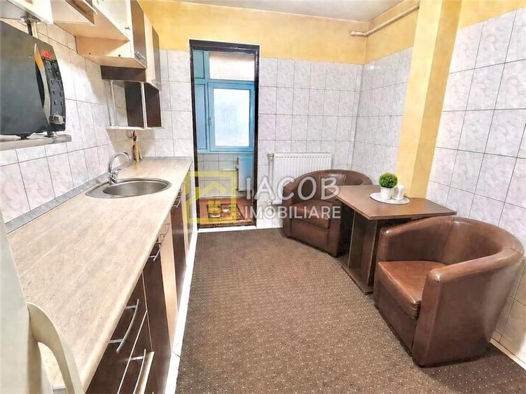 Apartament cu 3 camere decomandat în Alecu Russo