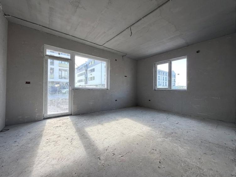 Apartament cu 3 camere decomandat în Giroc