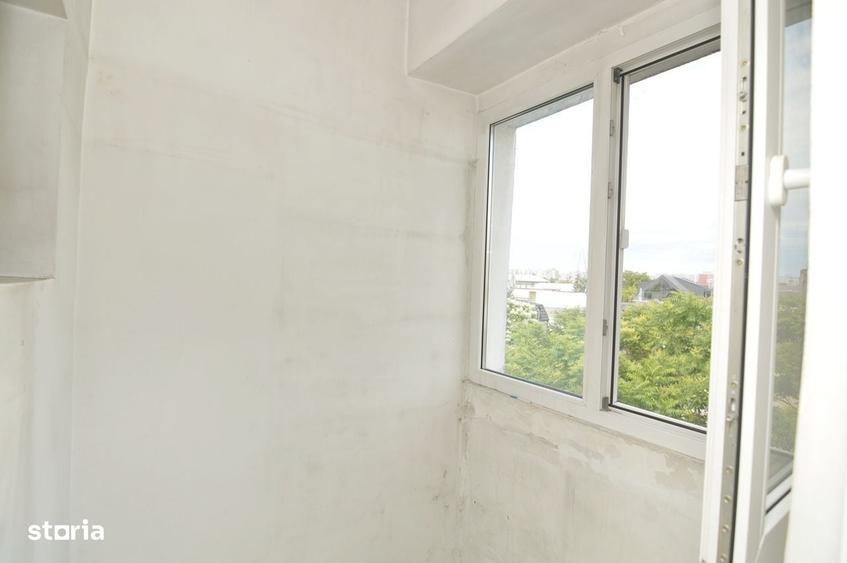 Apartament cu 4 camere decomandat în Titulescu