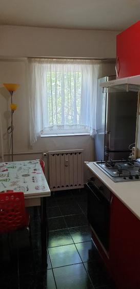 Garsonieră decomandată în Herăstrău