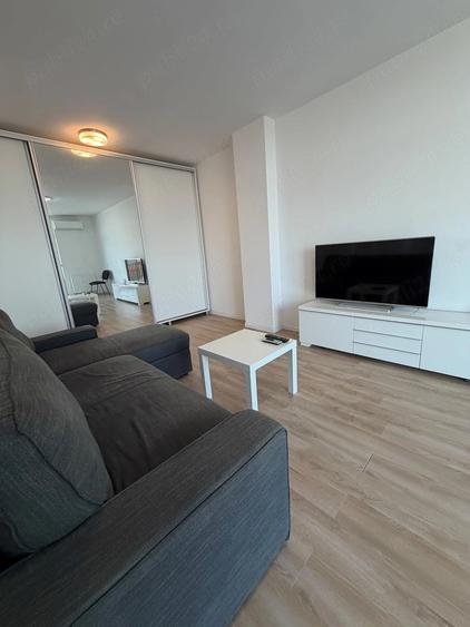 Apartament cu 2 camere semidecomandat în Complex Studențesc