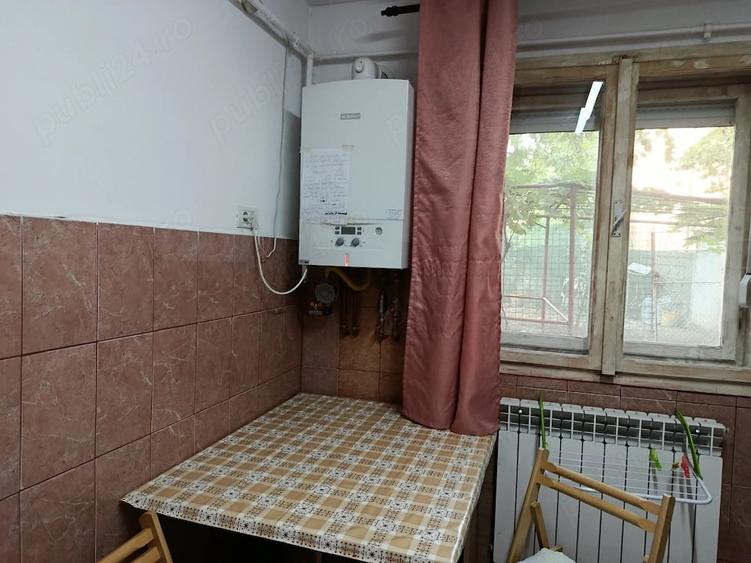 Garsonieră nedecomandată în Confecții