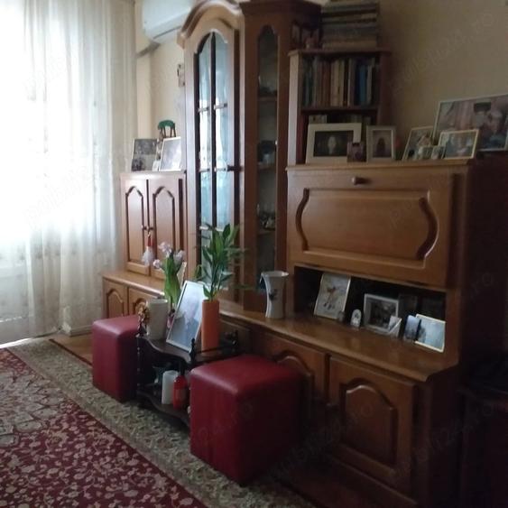 Apartament cu 2 camere semidecomandat în Titulescu