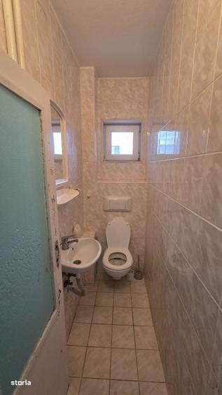 Apartament cu 4 camere decomandat în Micro 15