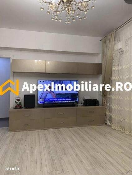 Apartament cu 3 camere decomandat în Titan