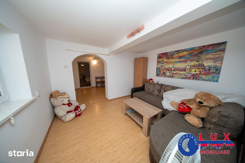 Casă cu 5 camere cu Teren 627 Mp în Sarichioi
