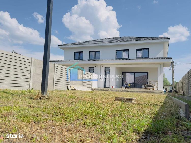 Casă cu 4 camere cu Teren 343 Mp în Șagului