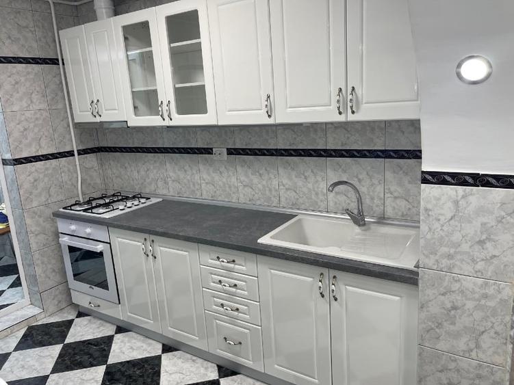 Apartament cu 3 camere decomandat, mobilat în Pantelimon — fotografia 3