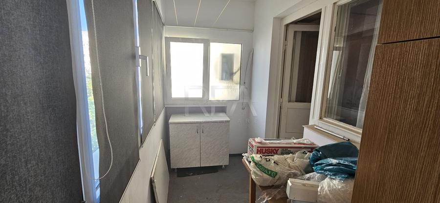 Apartament cu 4 camere decomandat, mobilat în Iancului